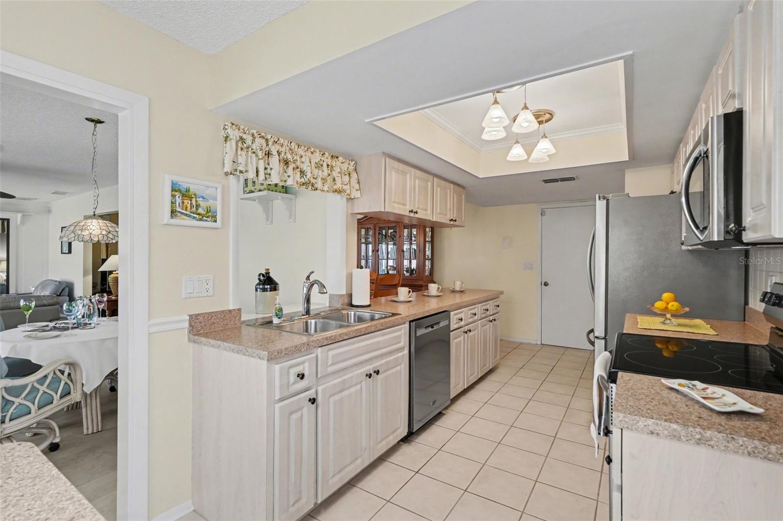 Image 11 of 34 For 3529 Oak Lake Drive