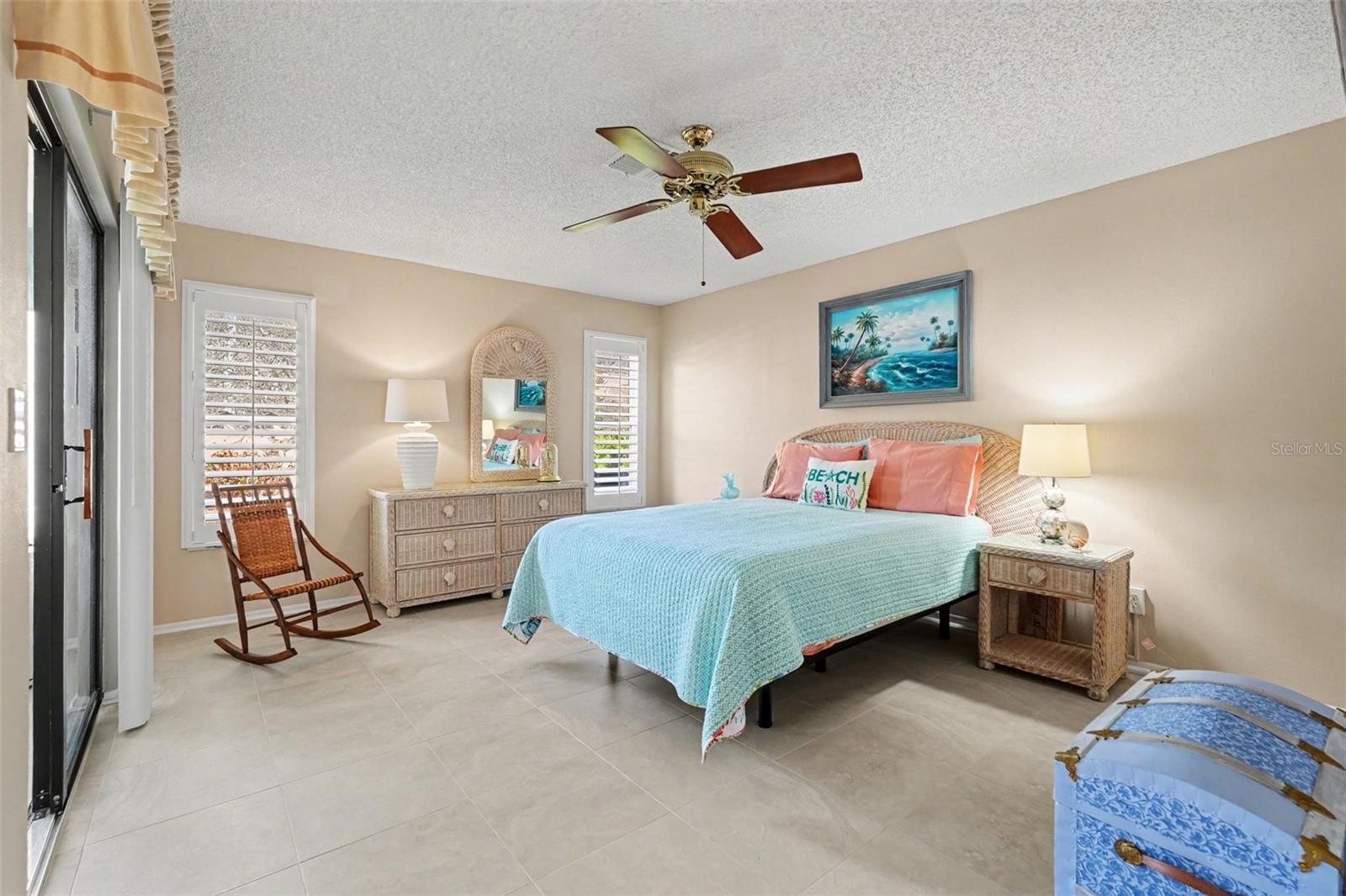 Image 16 of 34 For 3529 Oak Lake Drive