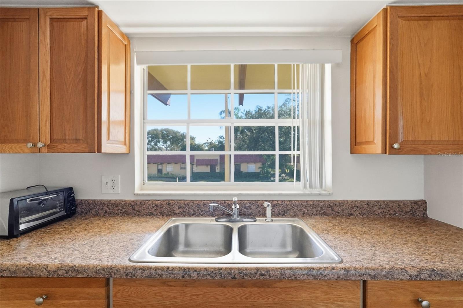 Image 7 of 24 For 1845 Highland Avenue 5-11