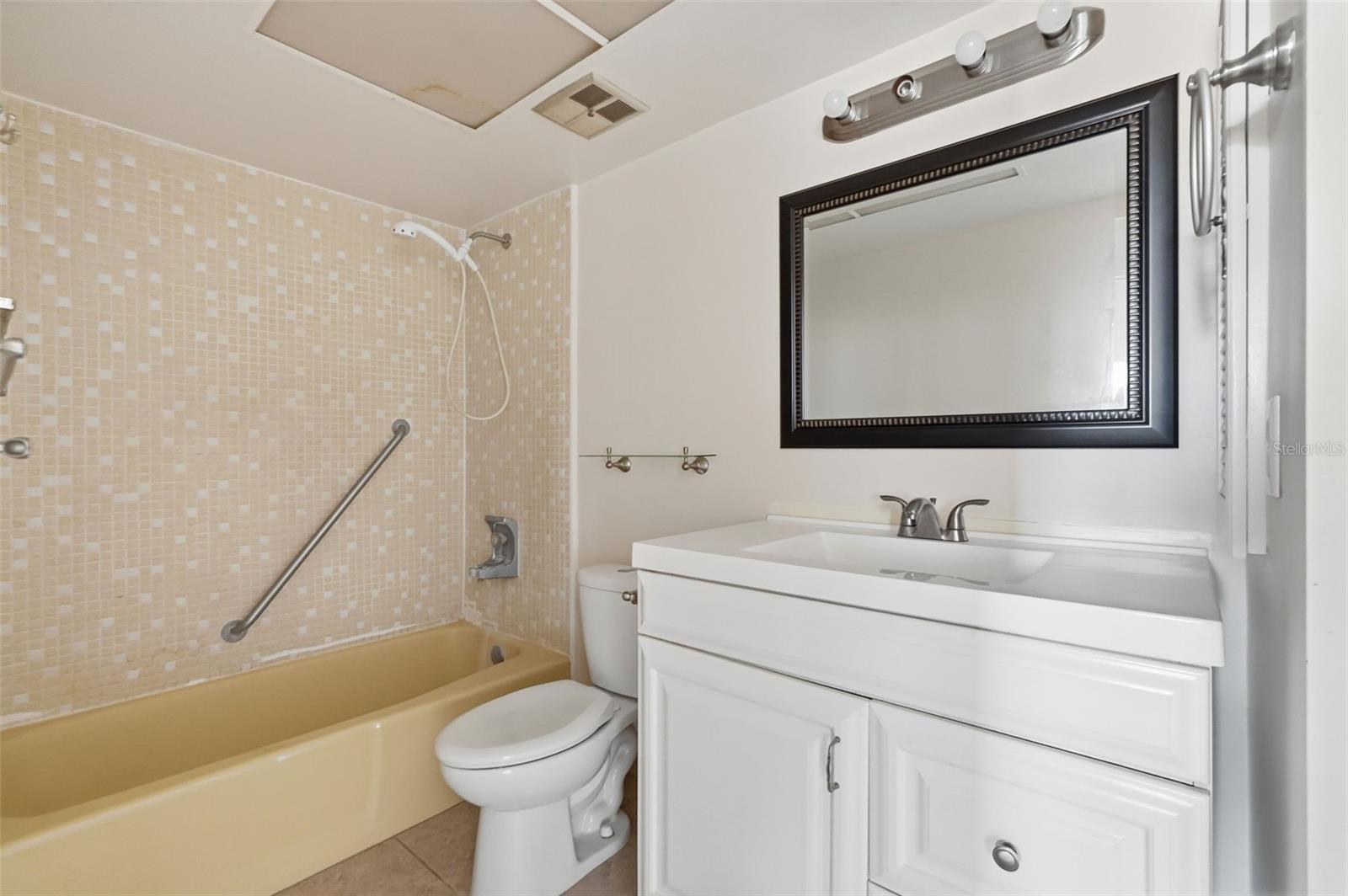 Image 8 of 24 For 1845 Highland Avenue 5-11