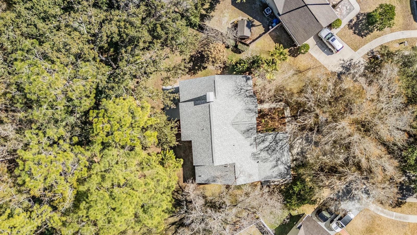 Listing photo id 37 for 16105 Stowe Court