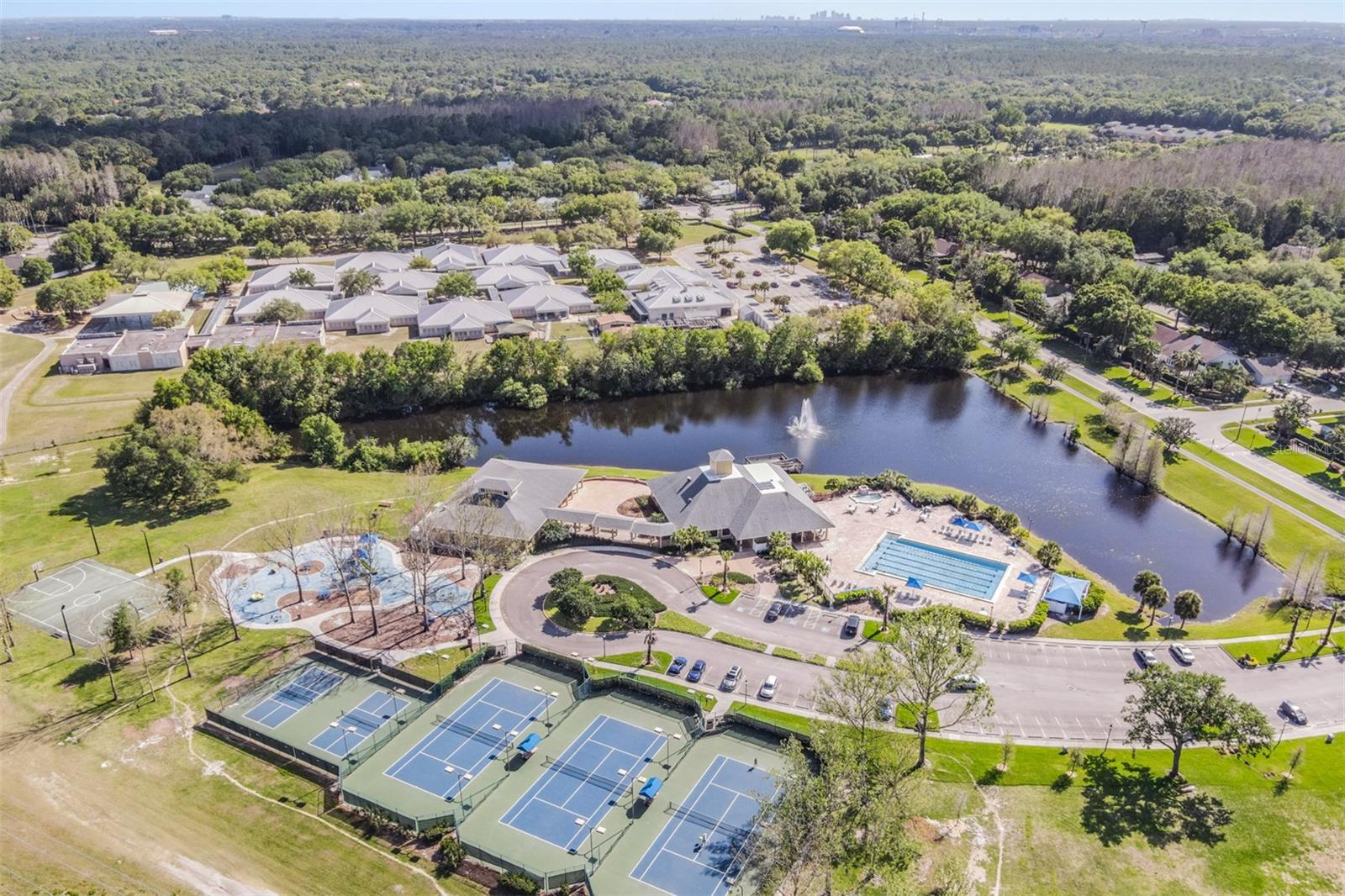 Listing photo id 42 for 16105 Stowe Court