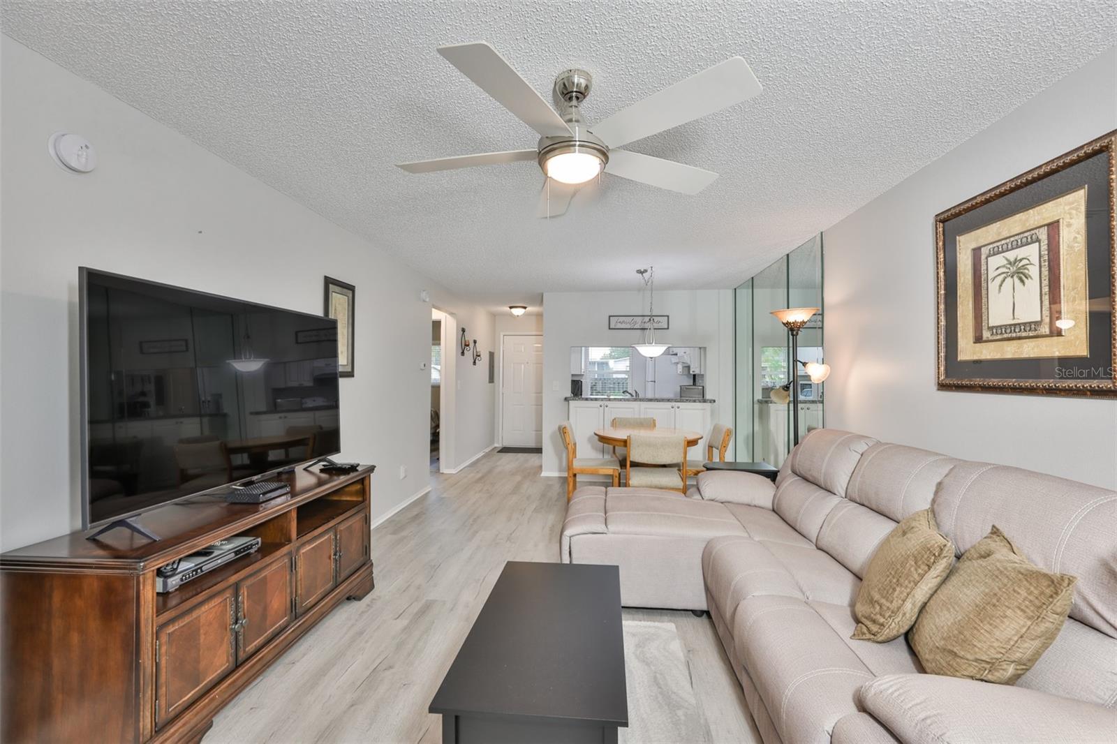 Image 12 of 32 For 2460 Northside Drive 506