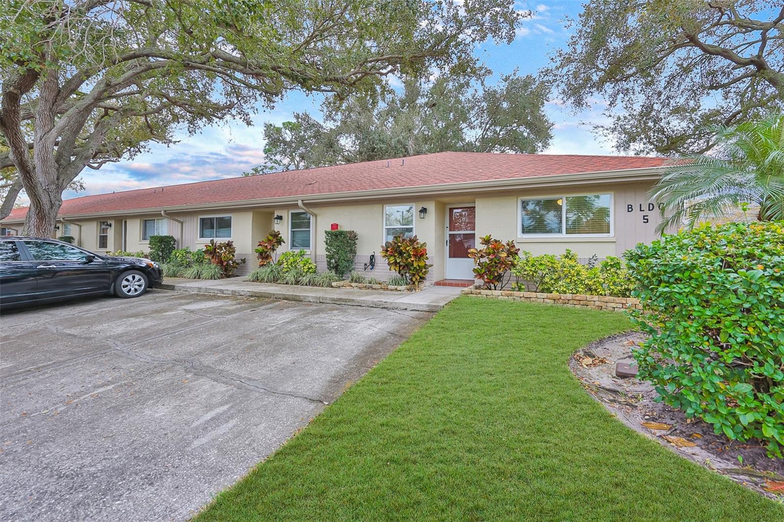 Image 32 of 32 For 2460 Northside Drive 506