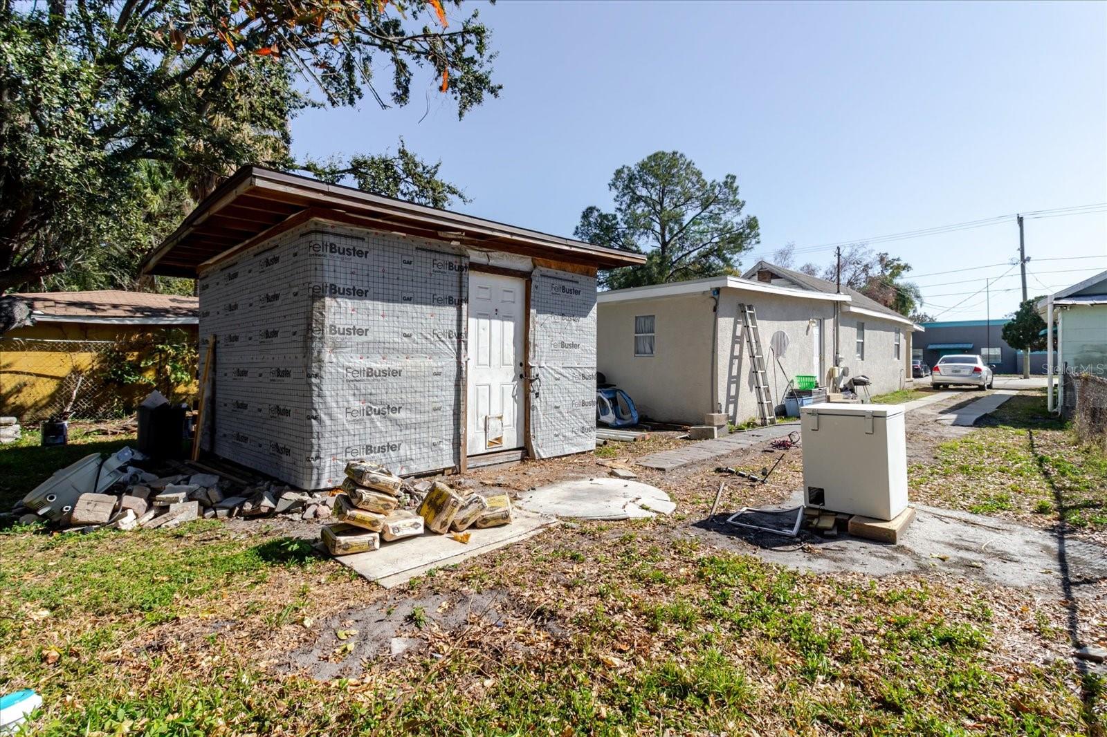 Image 19 of 70 For 2006 Stuart Street