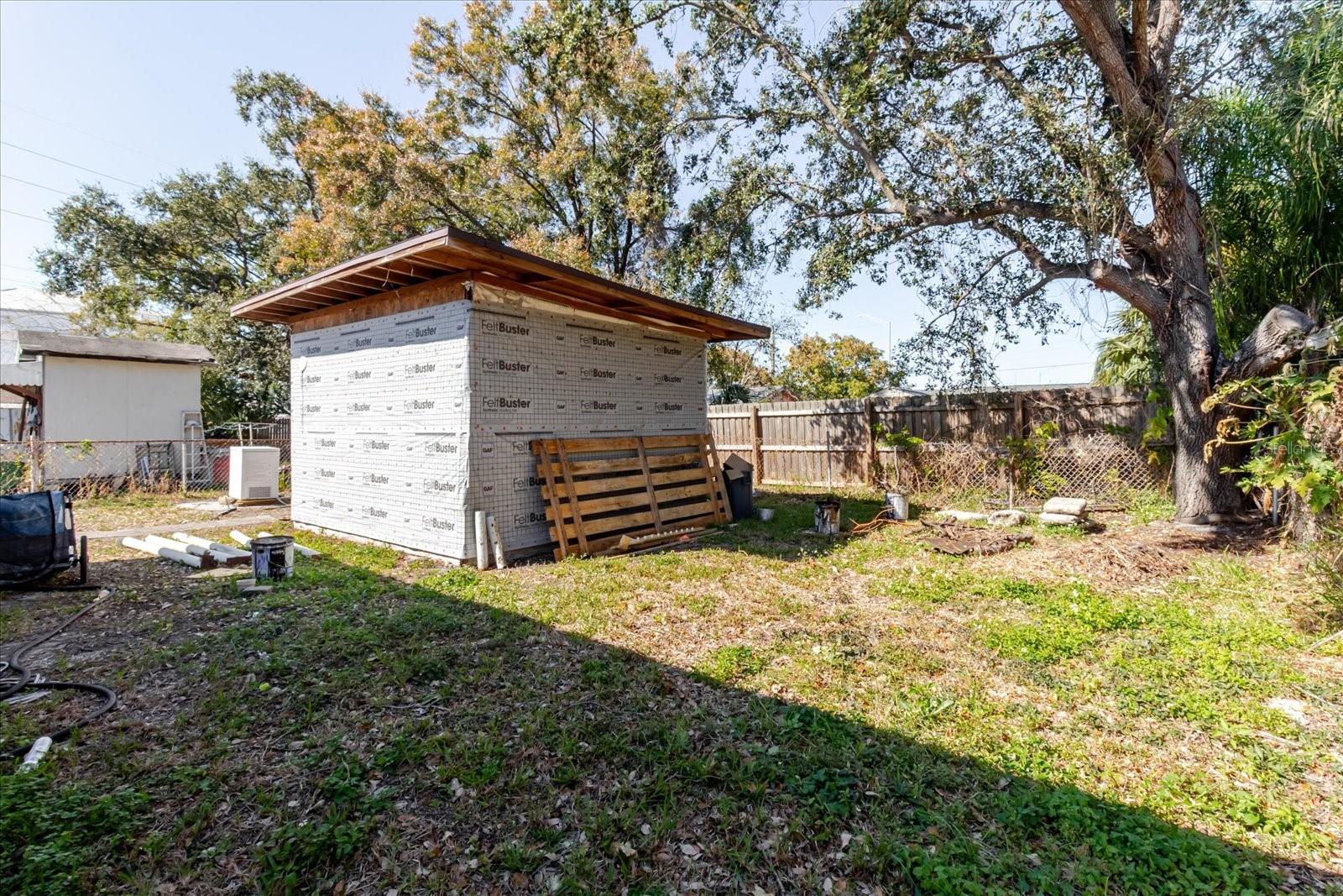 Image 22 of 70 For 2006 Stuart Street