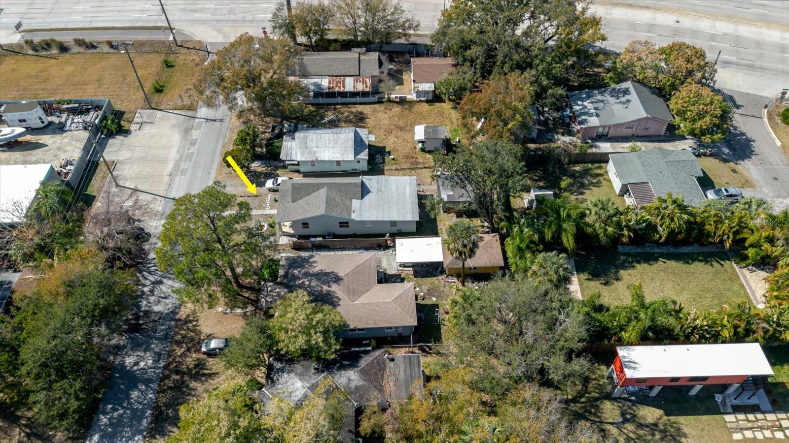 Image 46 of 70 For 2006 Stuart Street