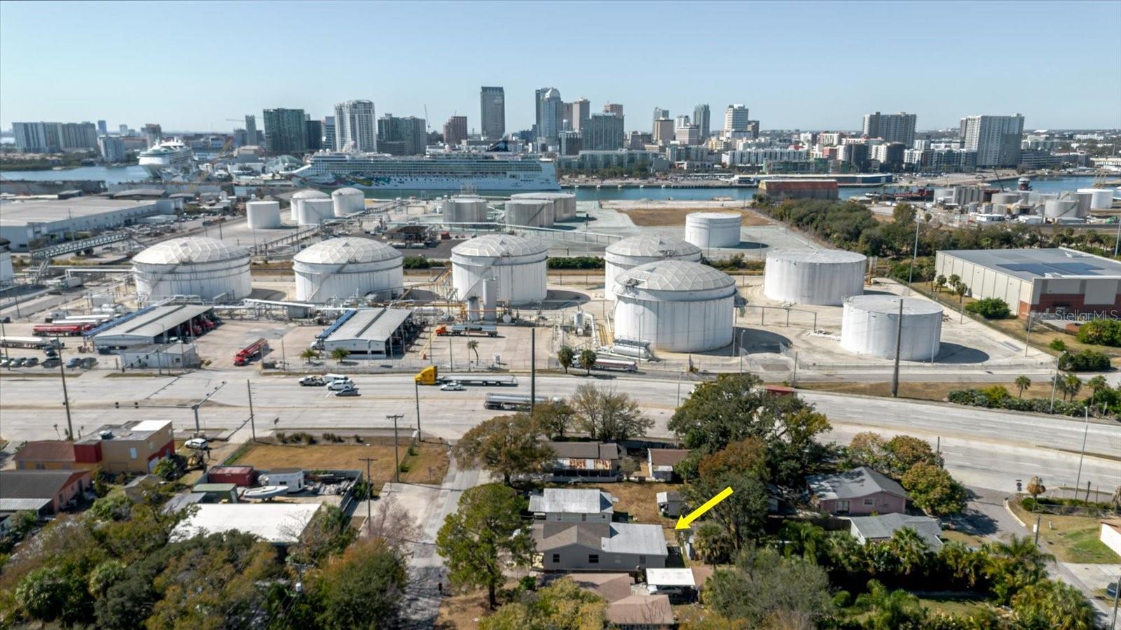 Image 54 of 70 For 2006 Stuart Street