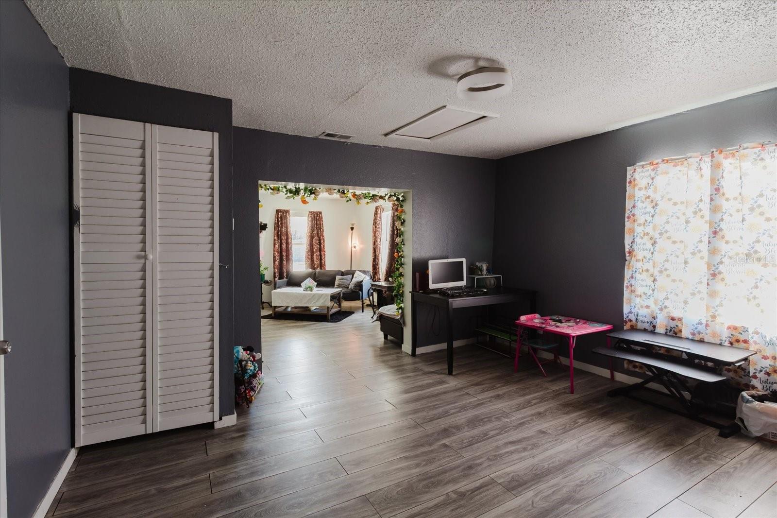 Image 70 of 70 For 2006 Stuart Street