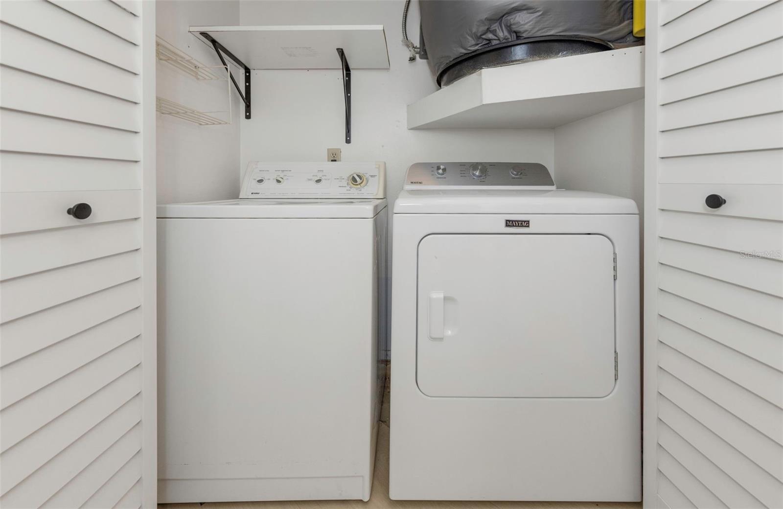 Image 28 of 53 For 235 Woods Landing Trail 235