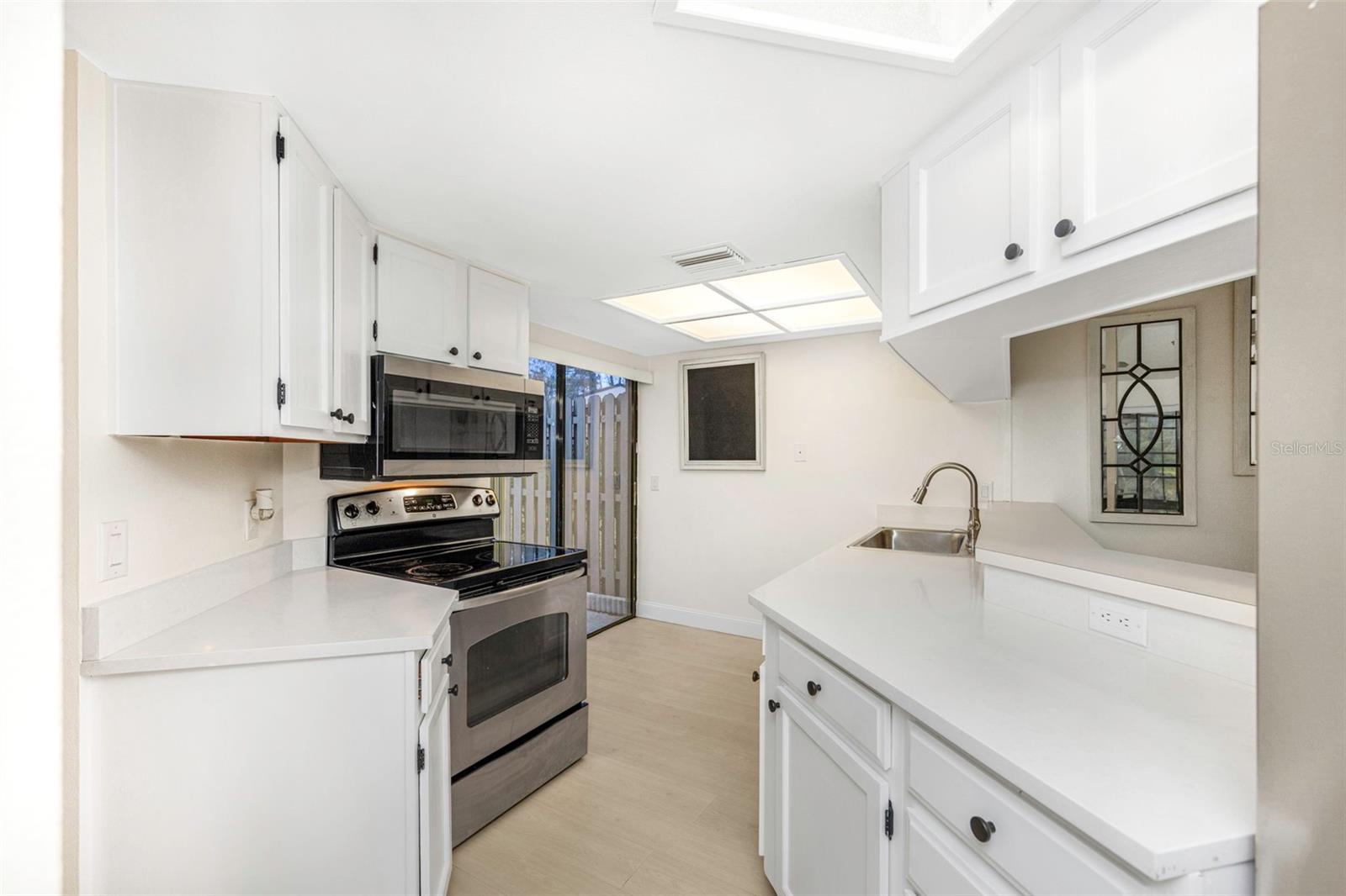 Image 9 of 53 For 235 Woods Landing Trail 235