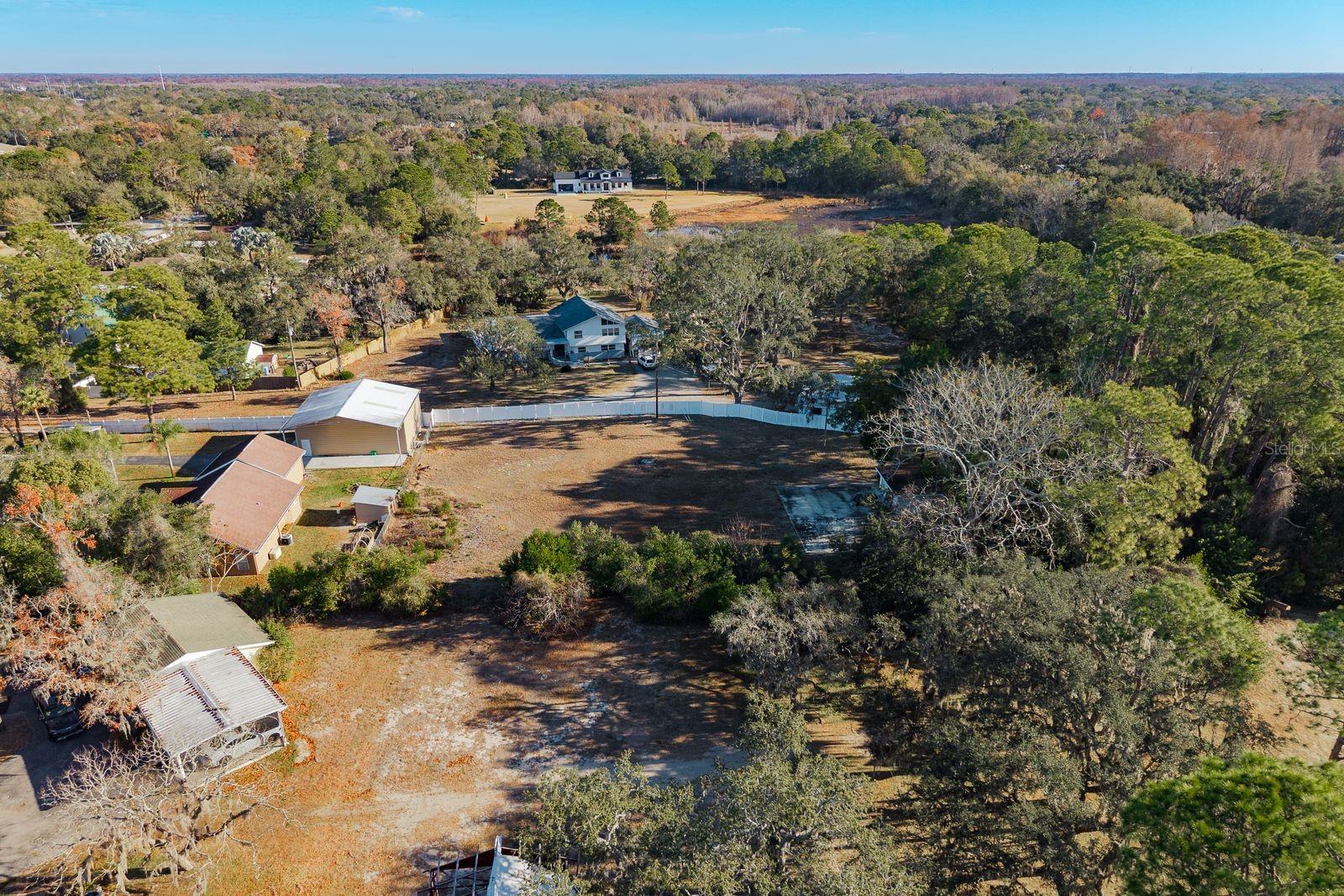 Image 33 of 42 For 9501 Bonnet Lake Drive