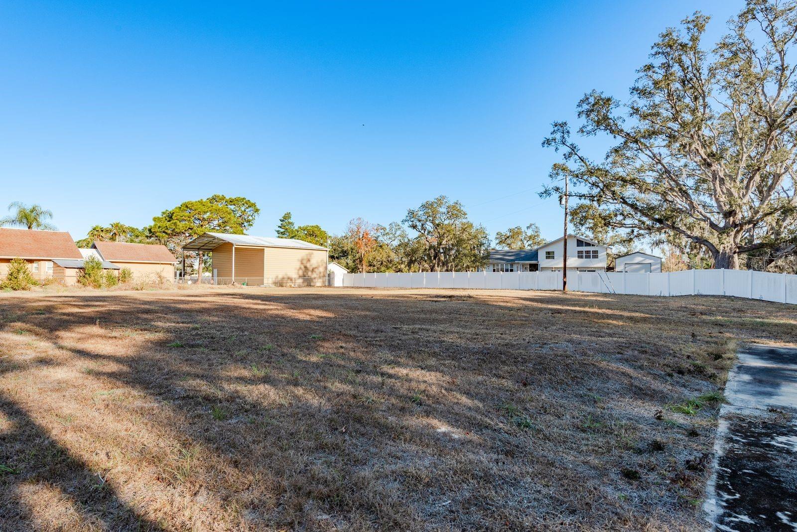 Image 5 of 42 For 9501 Bonnet Lake Drive