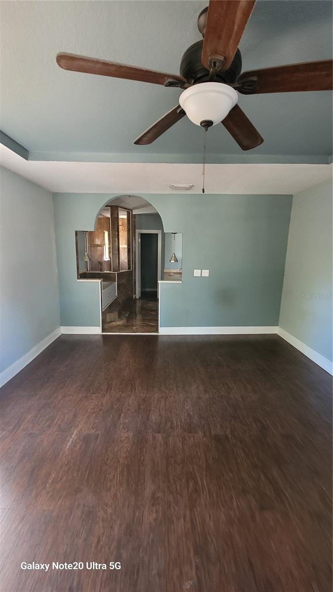 Image 5 of 20 For 801 Osborne Avenue