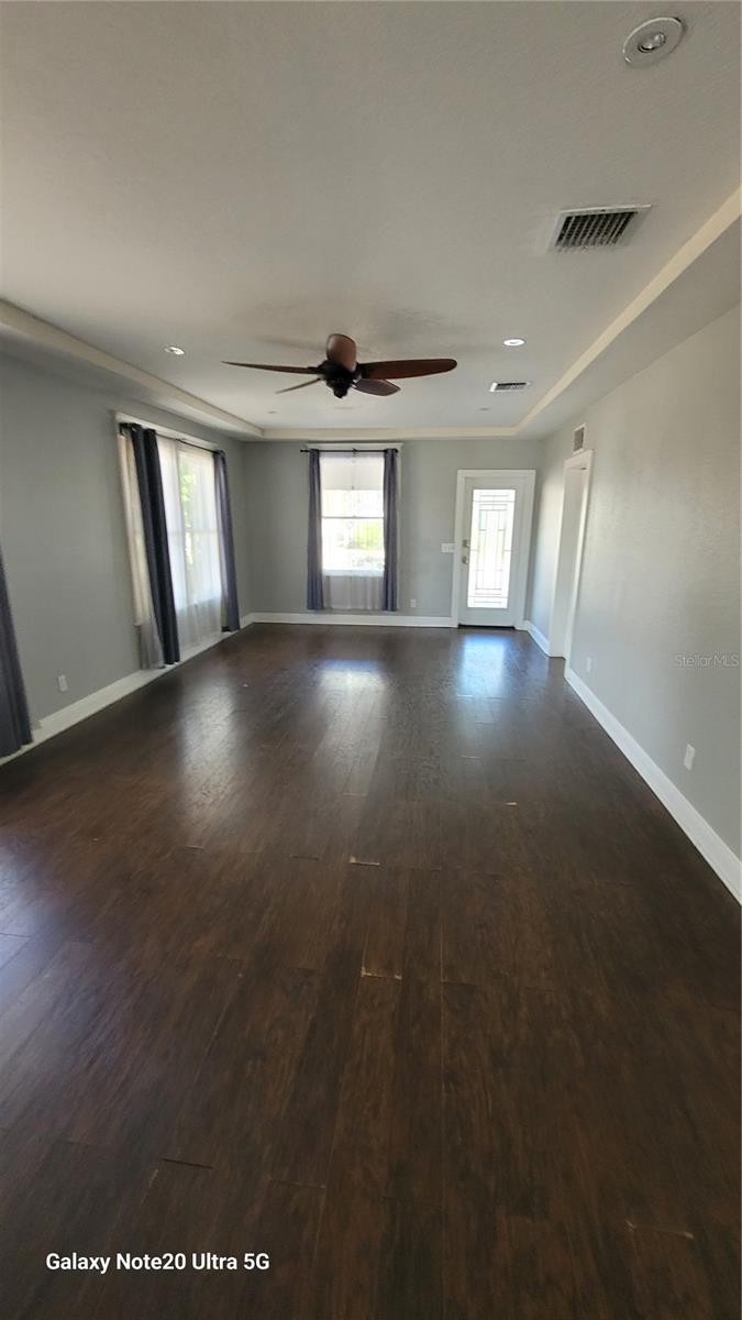 Image 8 of 20 For 801 Osborne Avenue