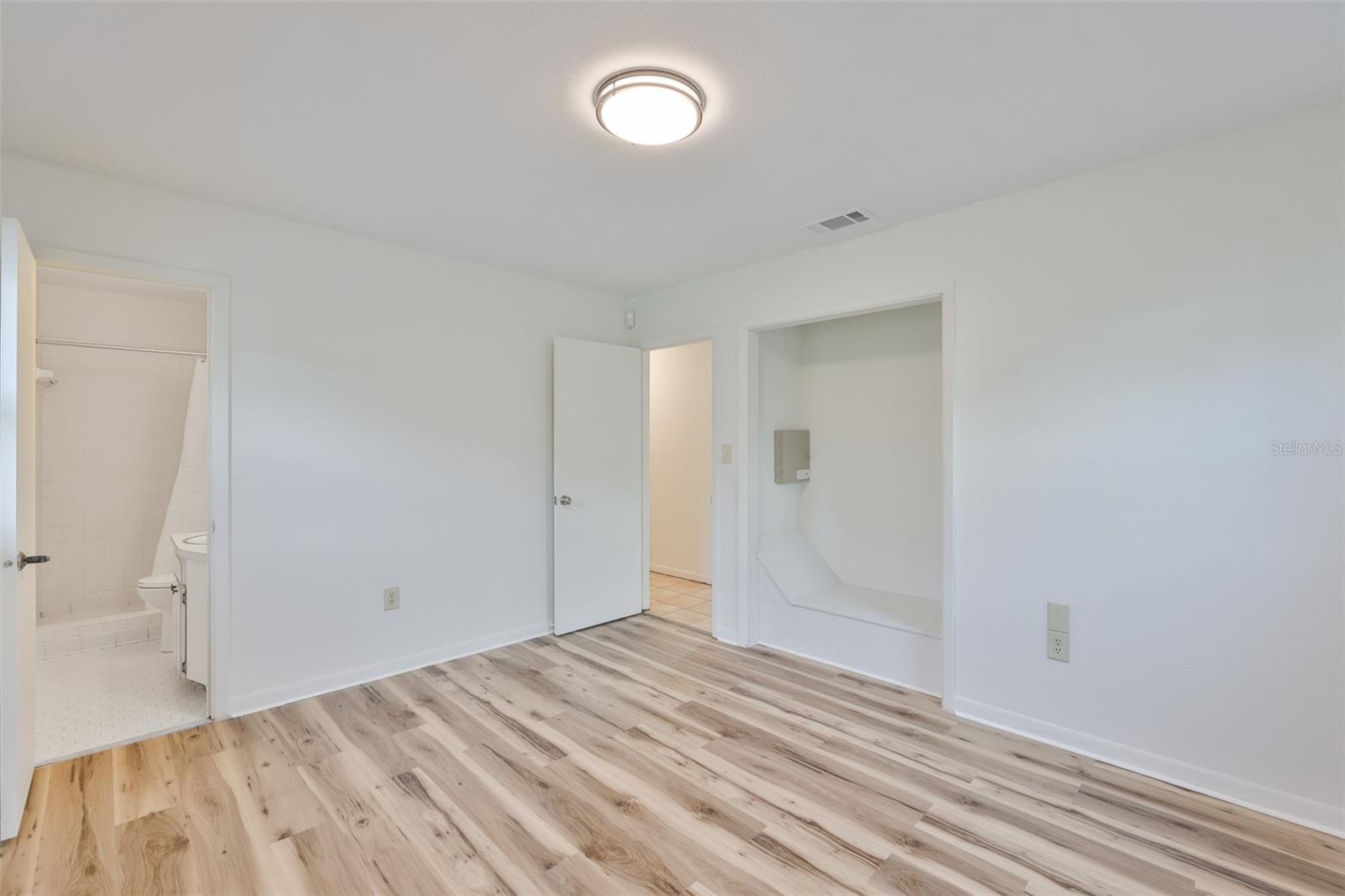 Image 18 of 42 For 124 Patterson Drive