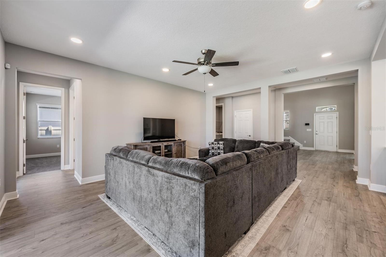 Image 17 of 61 For 33115 Sycamore Leaf Drive