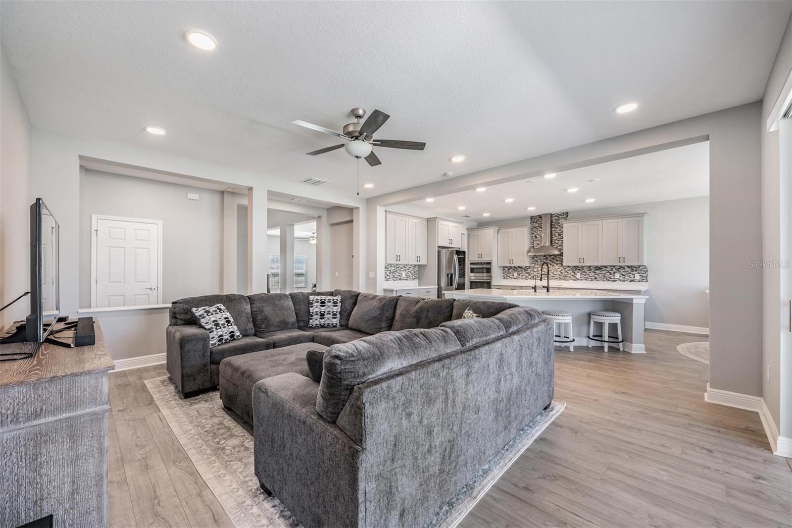 Image 18 of 61 For 33115 Sycamore Leaf Drive