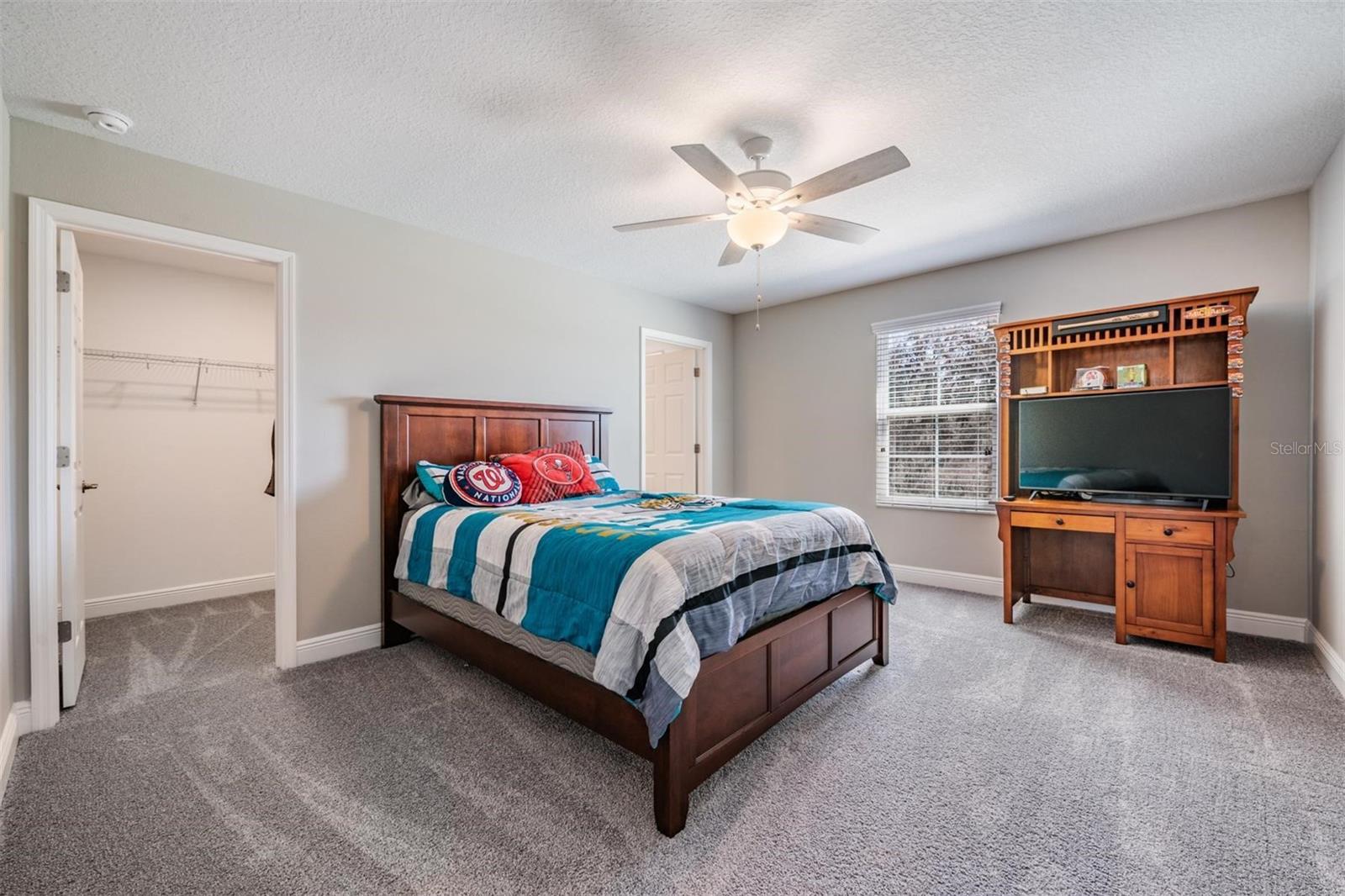 Image 40 of 61 For 33115 Sycamore Leaf Drive