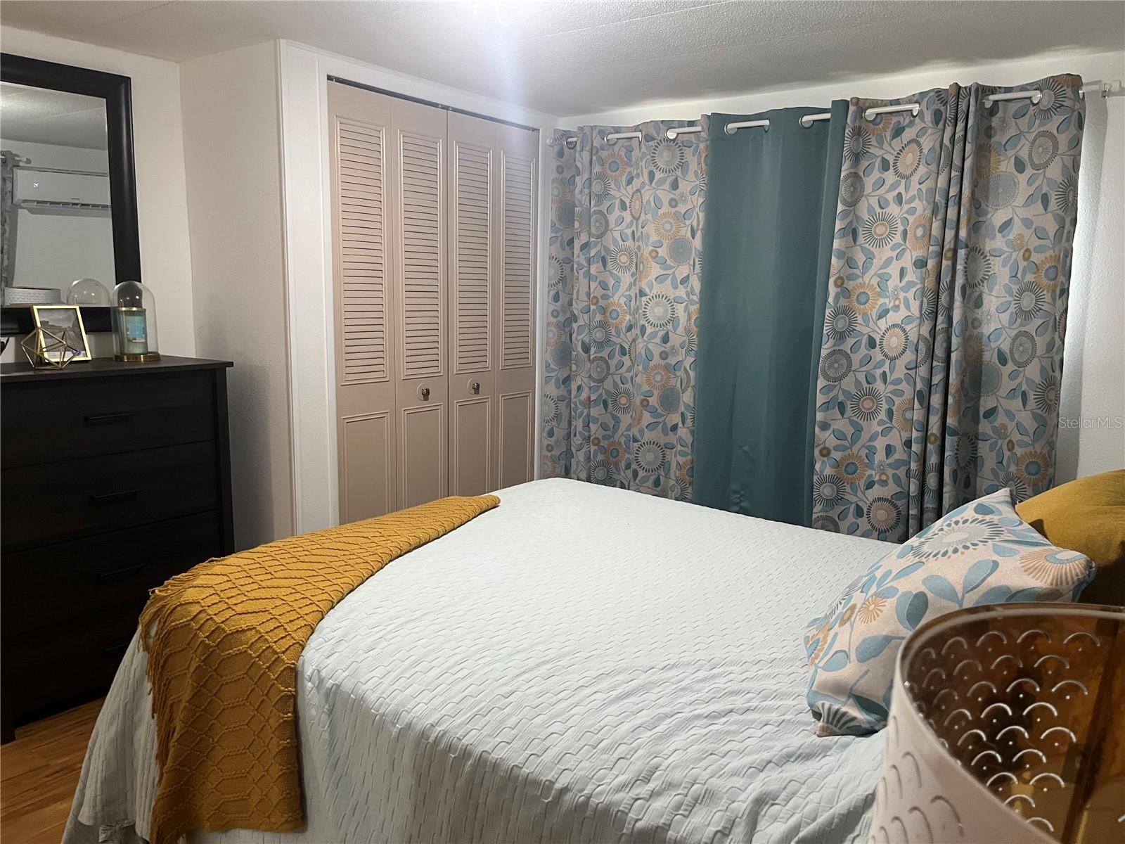 Image 6 of 11 For 1509 23rd Avenue W