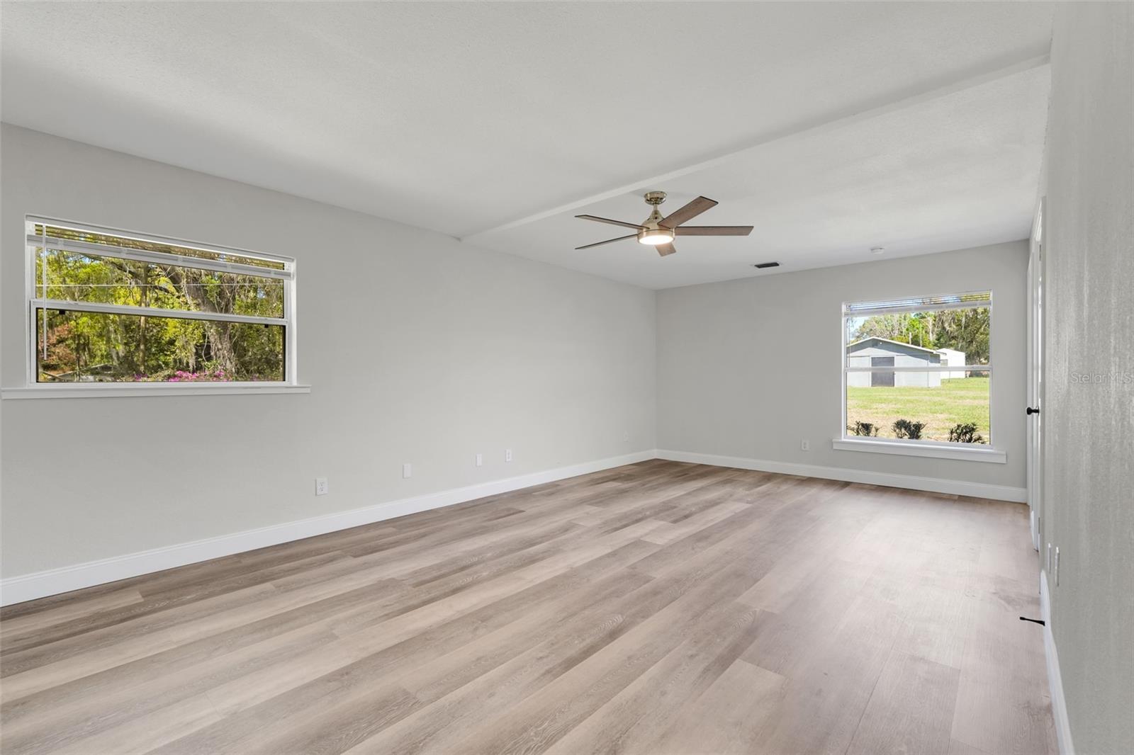 Listing photo id 9 for 311 Griffin View Drive