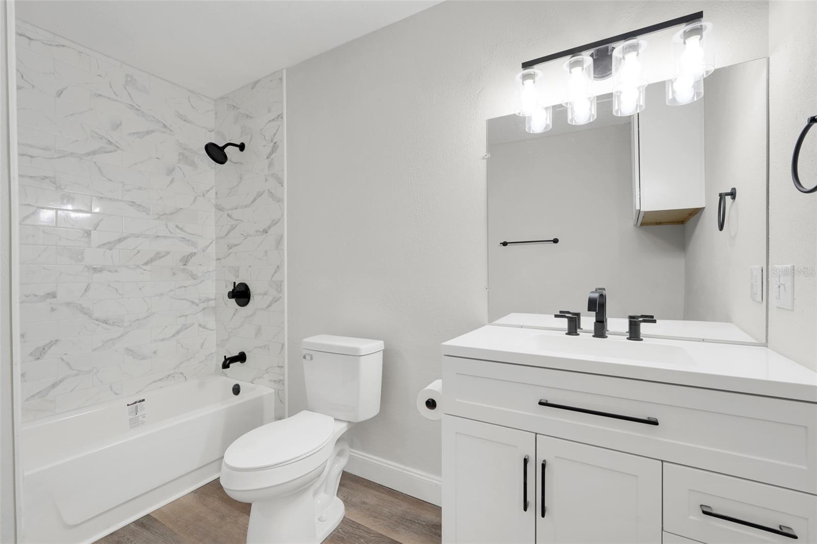 Listing photo id 10 for 311 Griffin View Drive