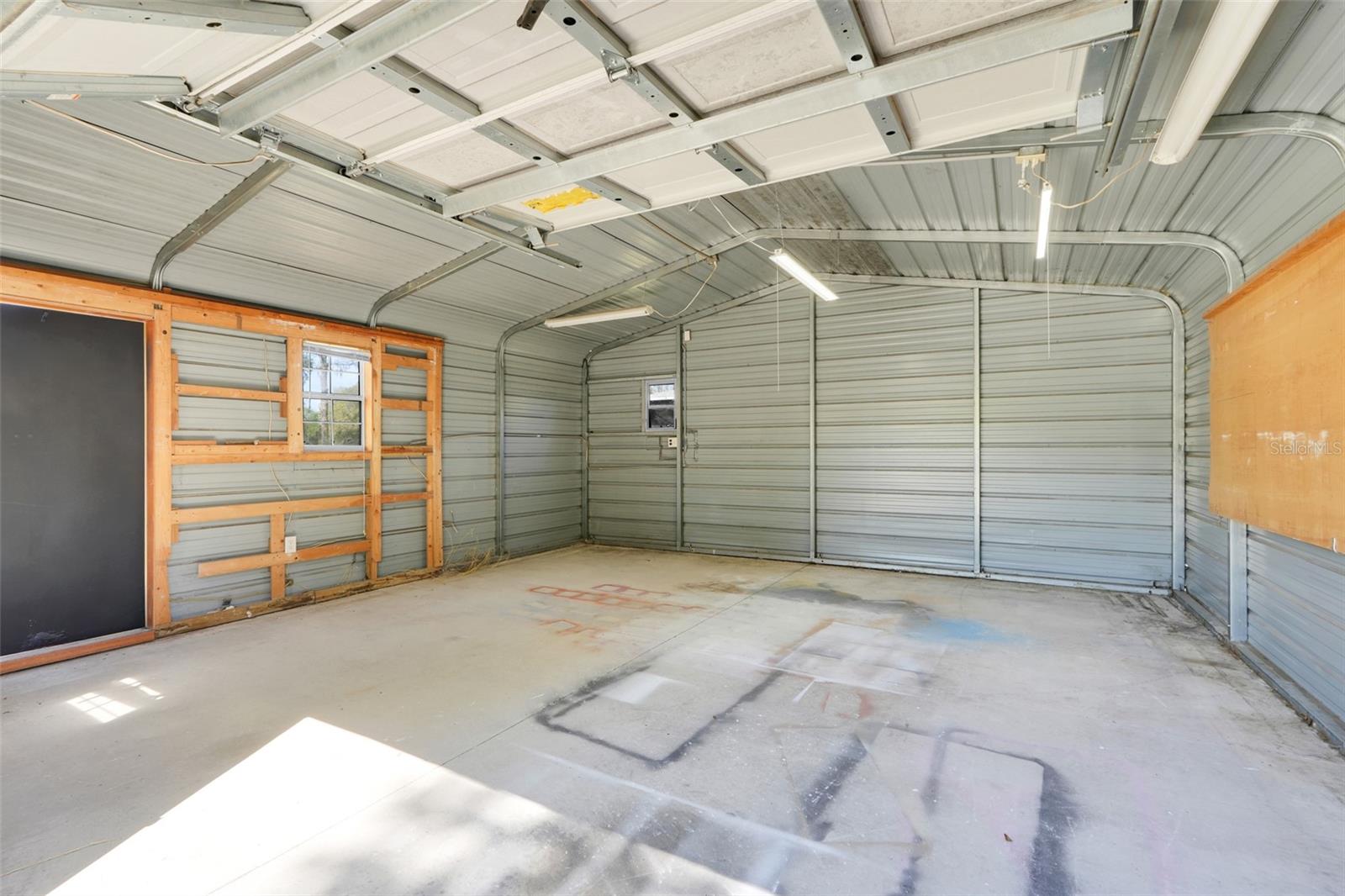 Listing photo id 26 for 311 Griffin View Drive