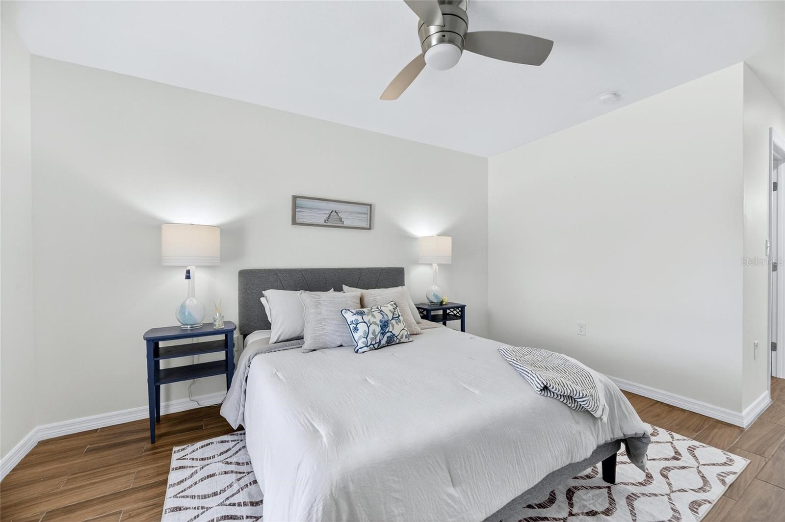 Image 35 of 49 For 8050 Carolyn Street Ne