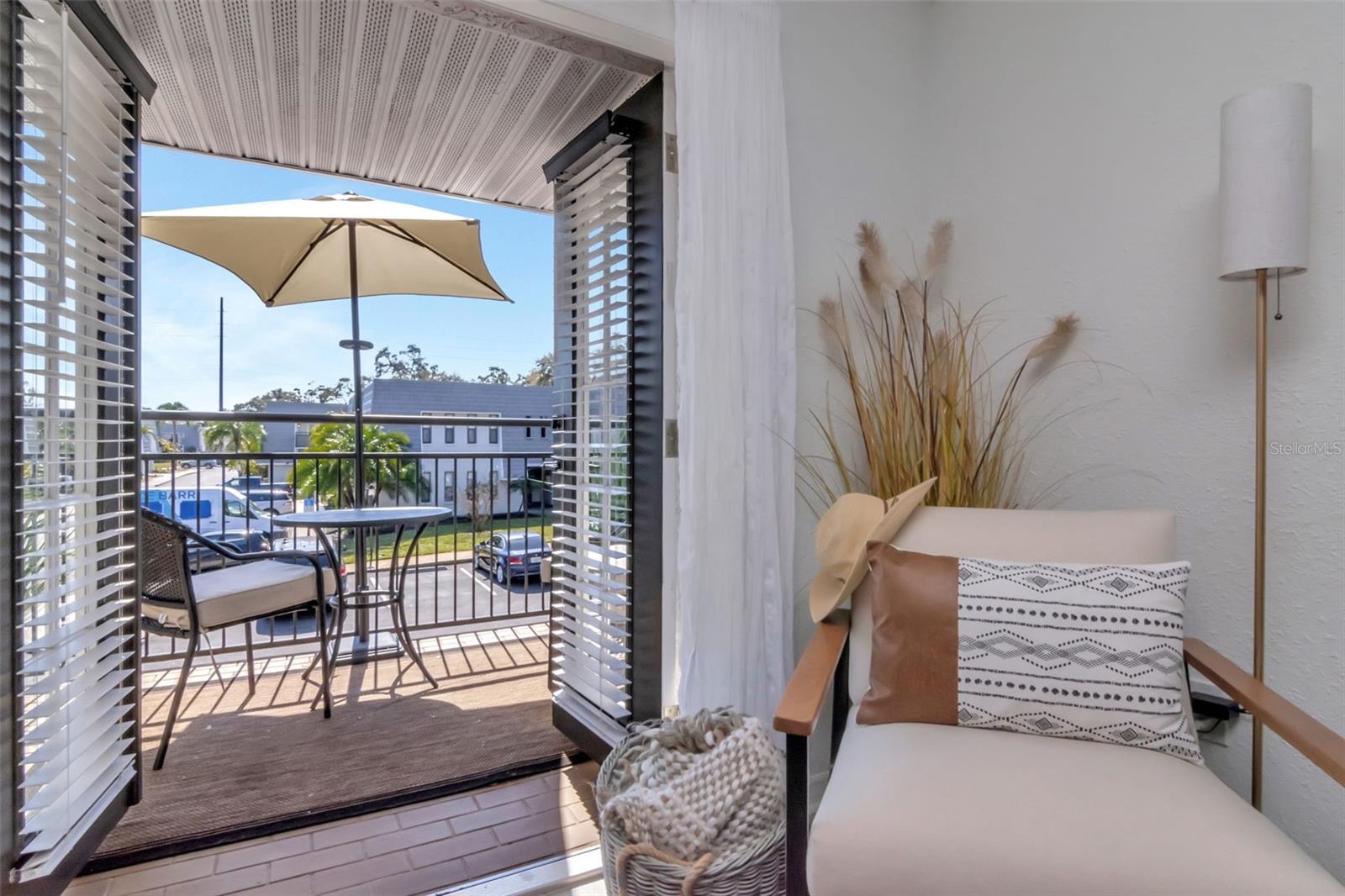 Image 23 of 32 For 708 Lyndhurst Street 123