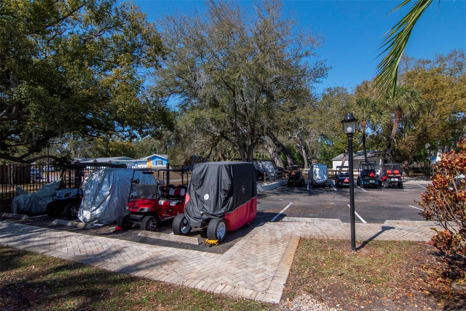 Image 29 of 32 For 708 Lyndhurst Street 123