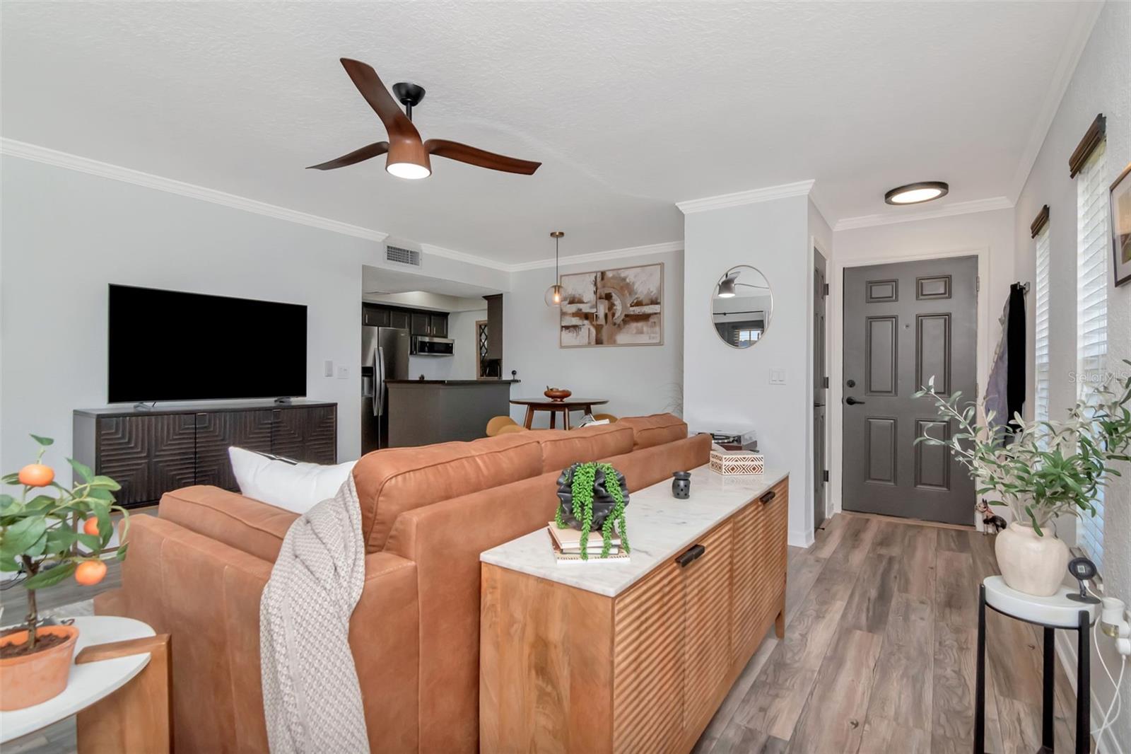 Image 4 of 32 For 708 Lyndhurst Street 123