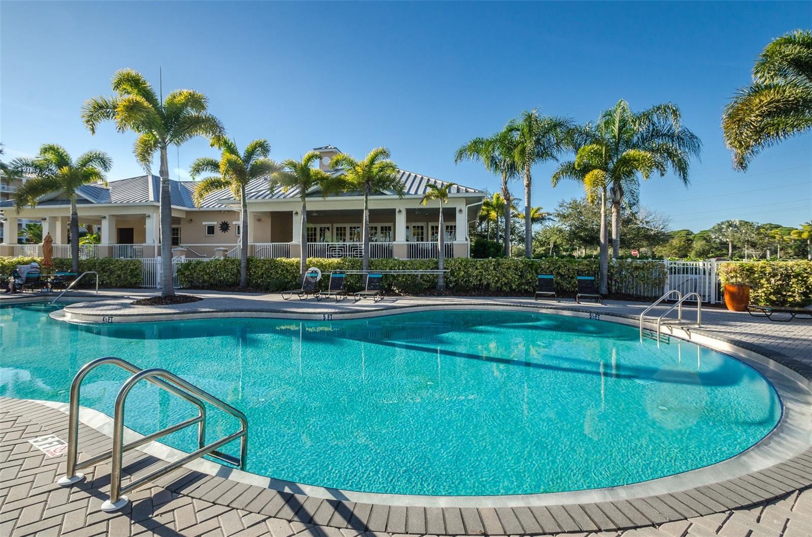 Image 55 of 73 For 7194 Key Haven Road 505