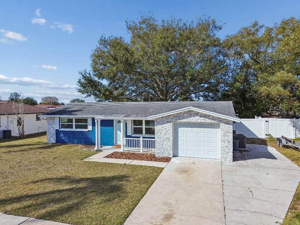 Listing photo id 40 for 1147 Rushmore Drive