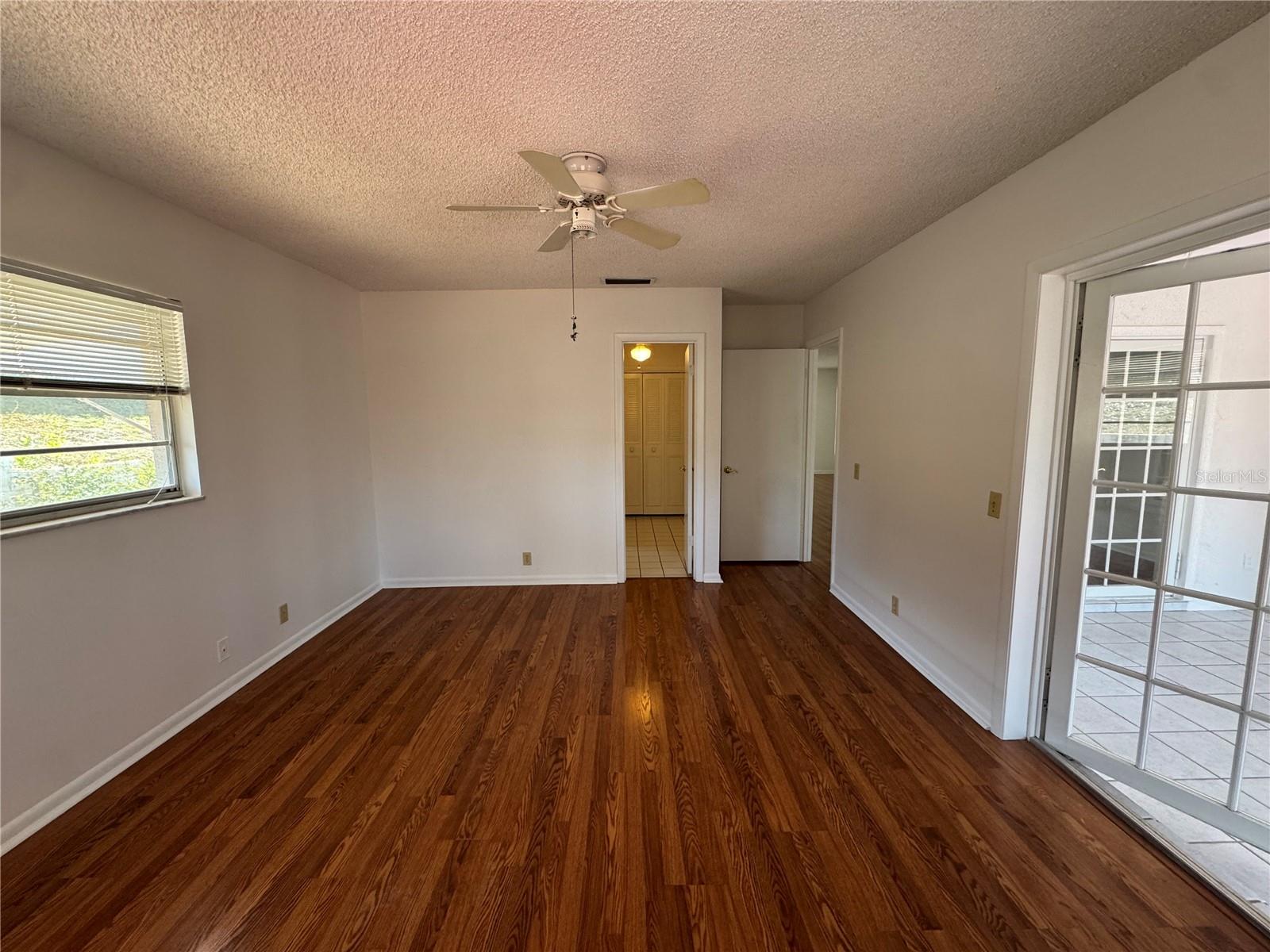 Image 18 of 29 For 240 Nassau Road