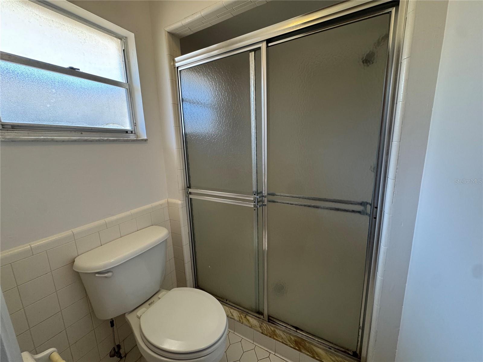 Image 21 of 29 For 240 Nassau Road