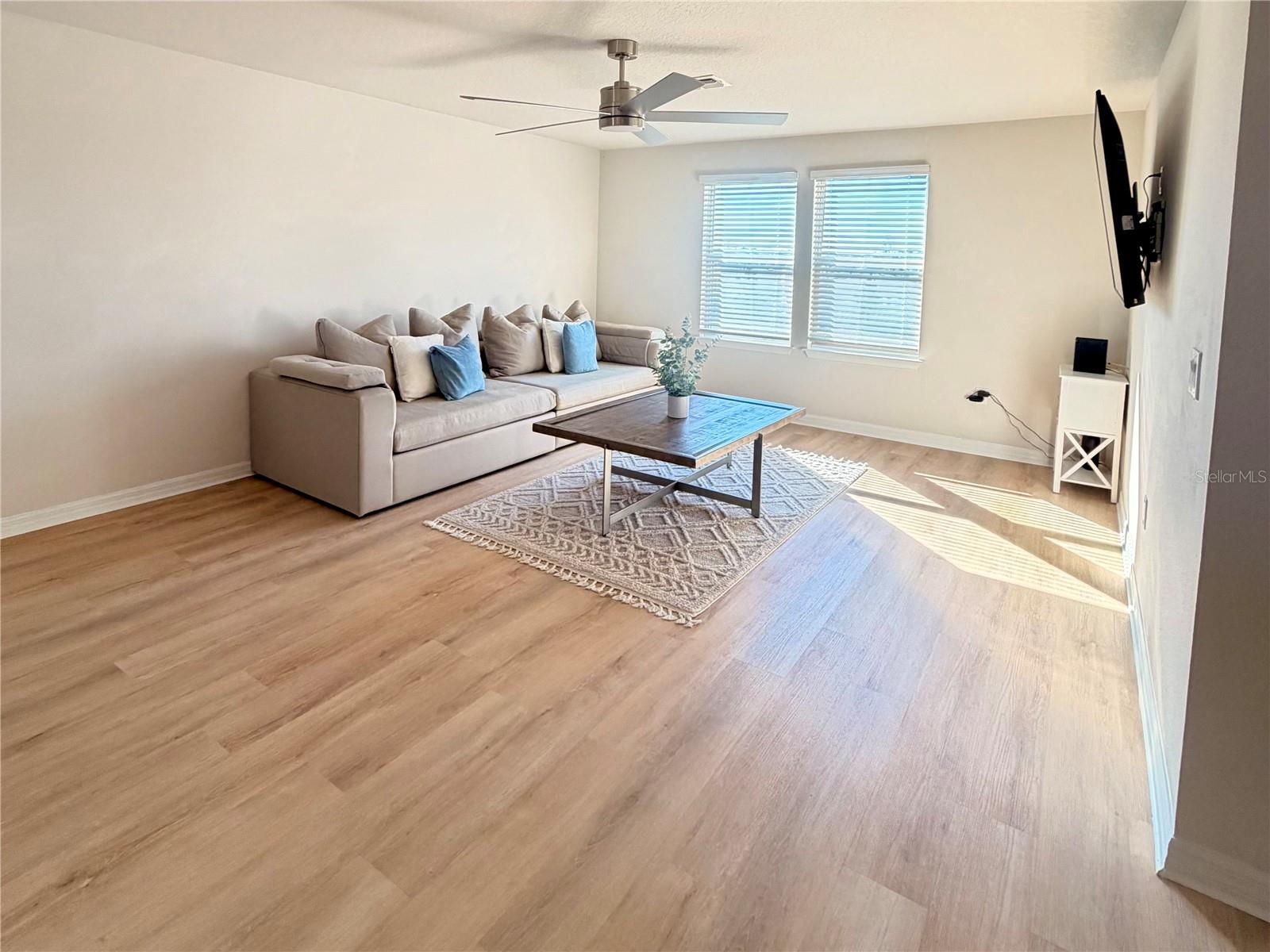 Image 10 of 24 For 11415 Green Harvest Drive