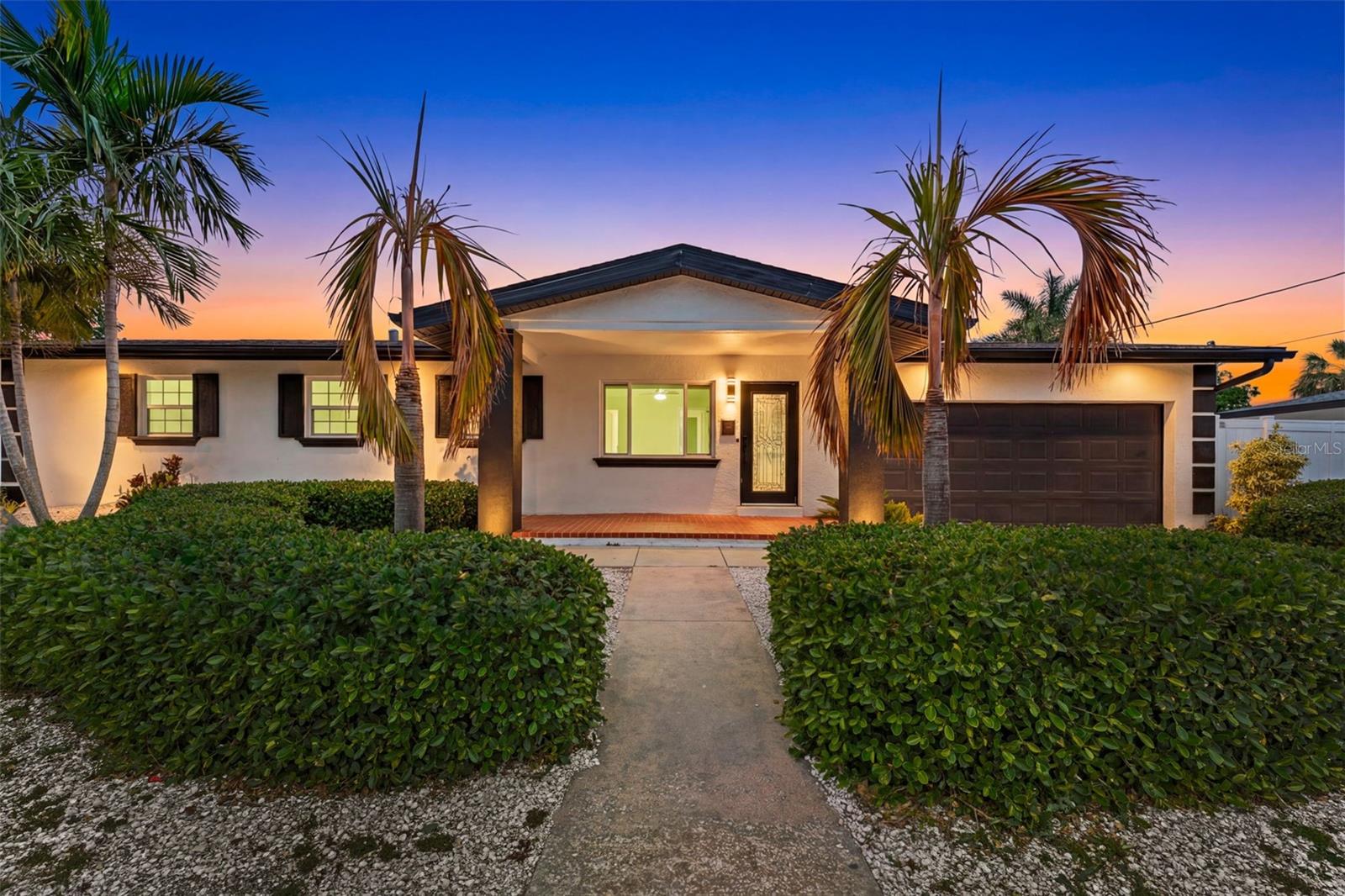 Image 2 of 49 For 4440 Huntington Street Ne