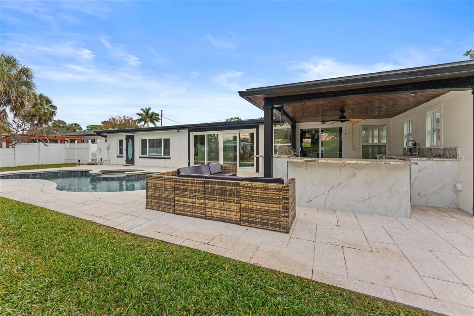 Image 24 of 49 For 4440 Huntington Street Ne