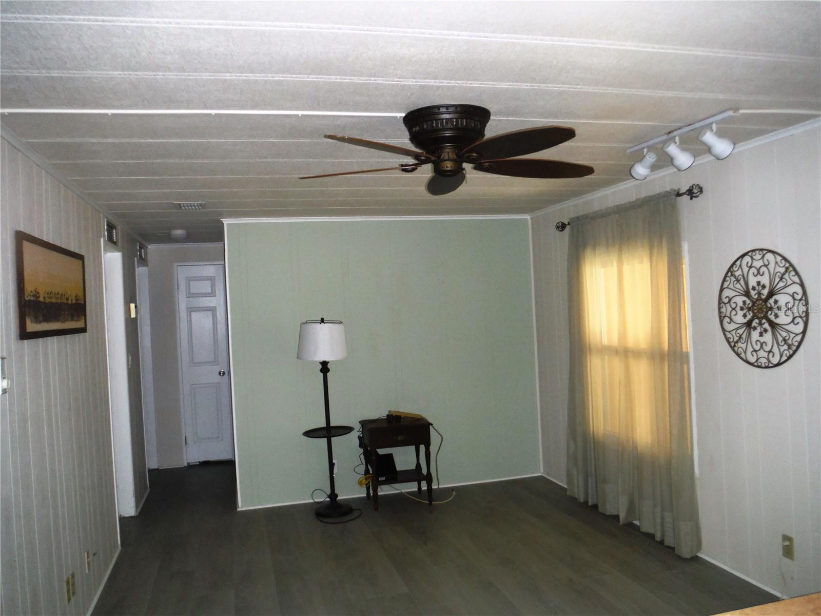 Image 12 of 39 For 98 Sugar Bear Drive 57