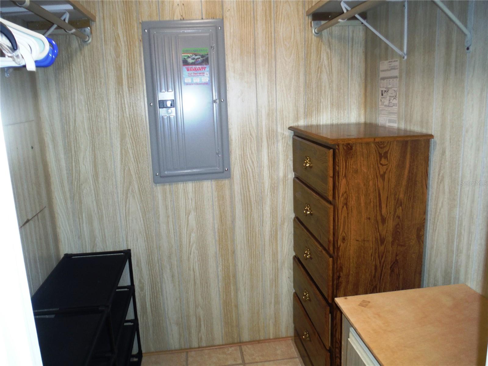 Image 24 of 39 For 98 Sugar Bear Drive 57