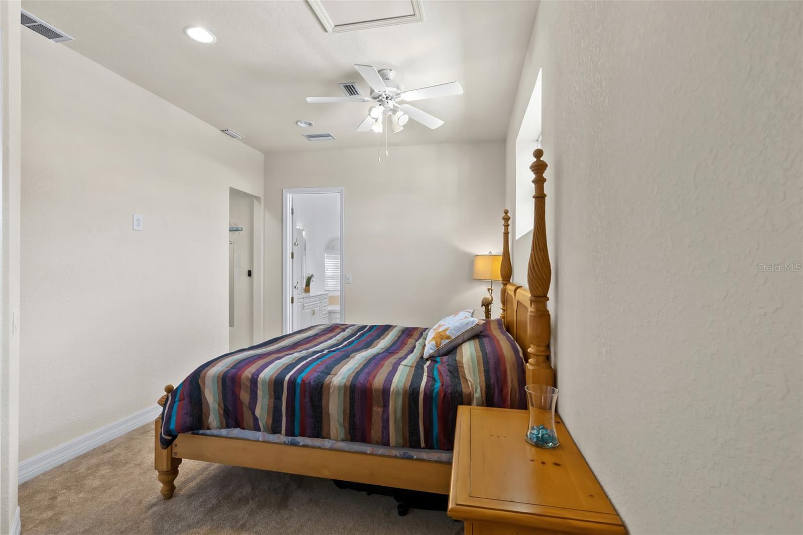 Image 14 of 35 For 1935 26th Street