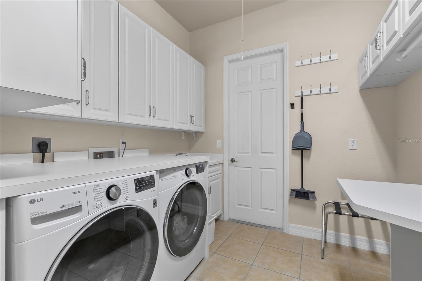 Image 25 of 35 For 1935 26th Street