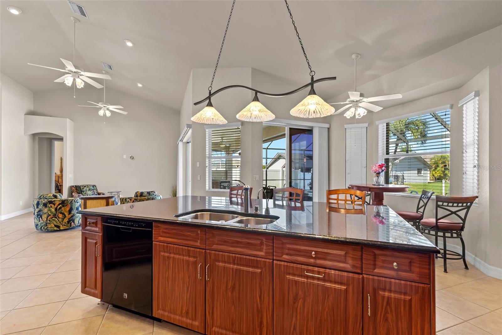 Image 8 of 35 For 1935 26th Street