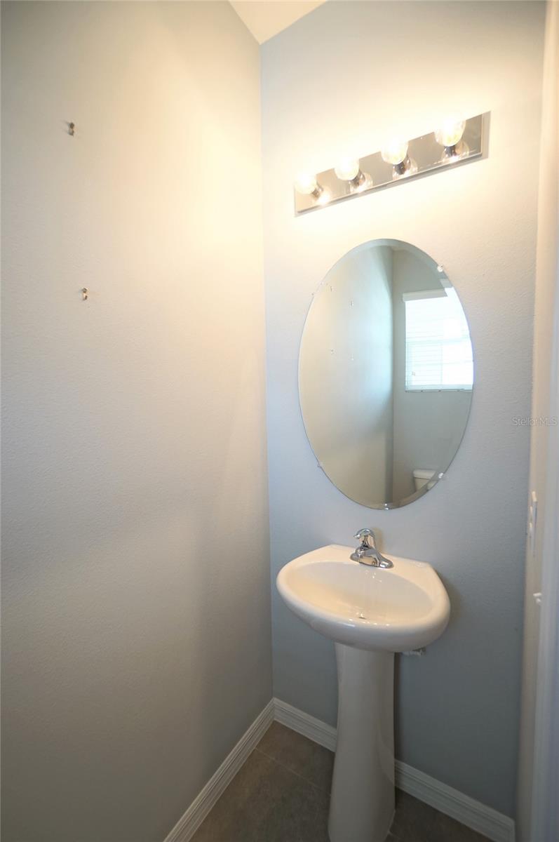 Image 9 of 28 For 6911 Breezy Palm Drive