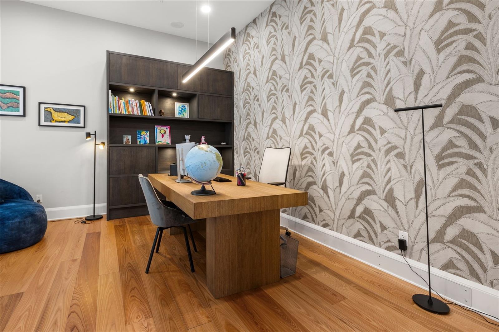 Listing photo id 28 for 851 Brightwaters Boulevard Ne