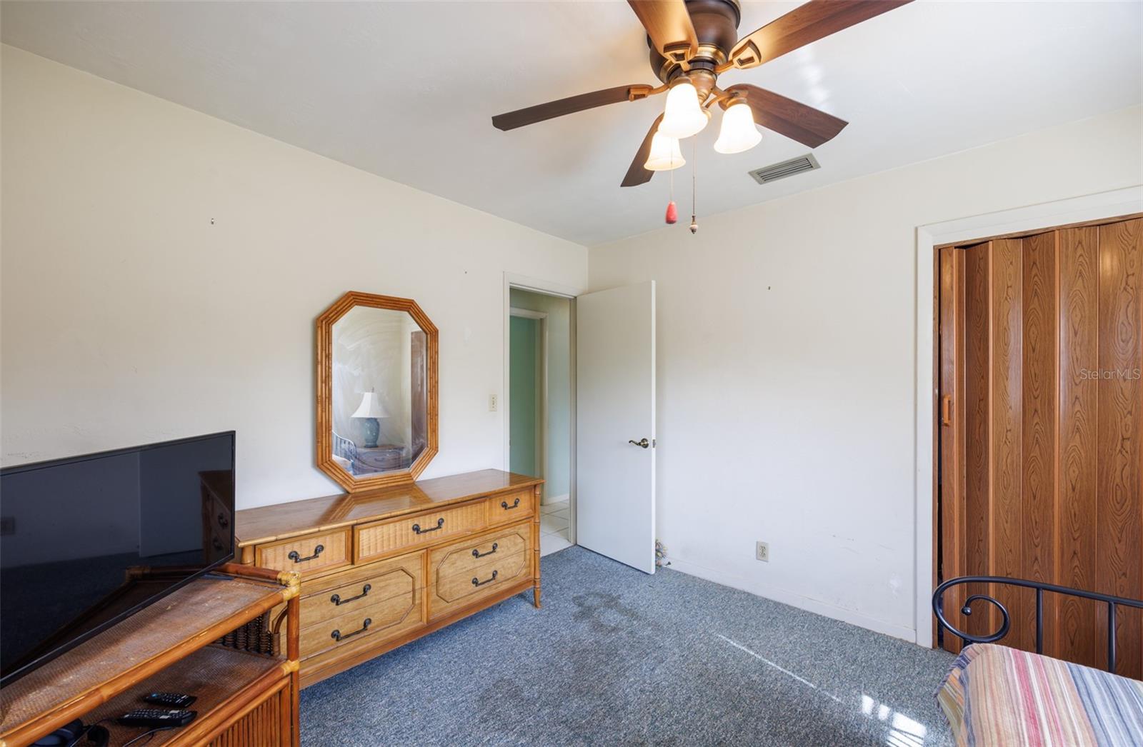 Image 25 of 49 For 6728 19th Street N