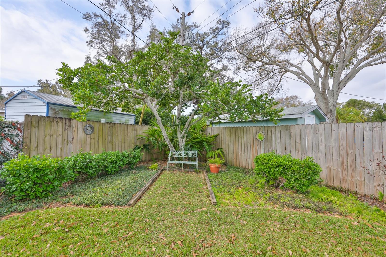 Image 35 of 49 For 6728 19th Street N