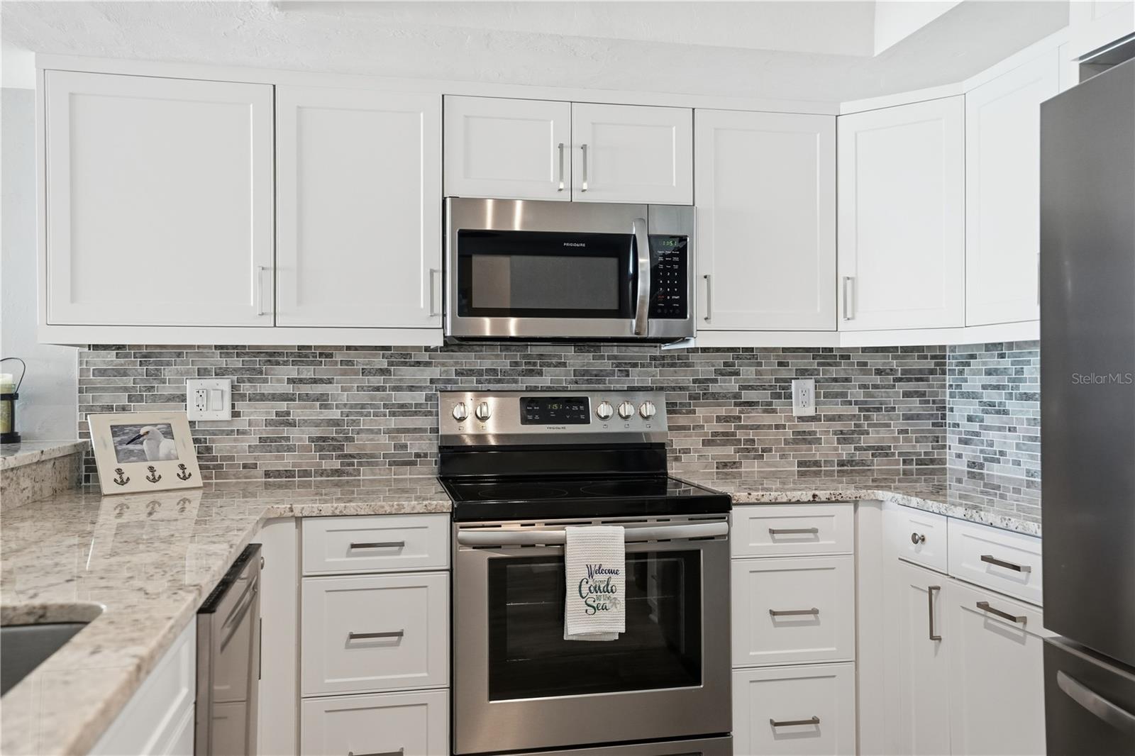 Image 14 of 39 For 16330 Gulf Boulevard 306