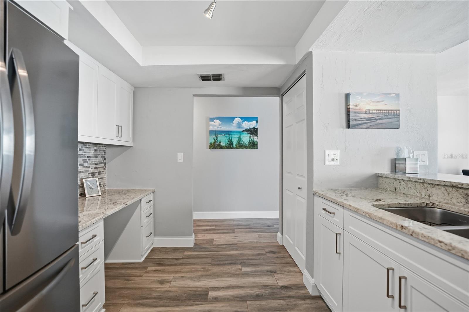 Image 15 of 39 For 16330 Gulf Boulevard 306