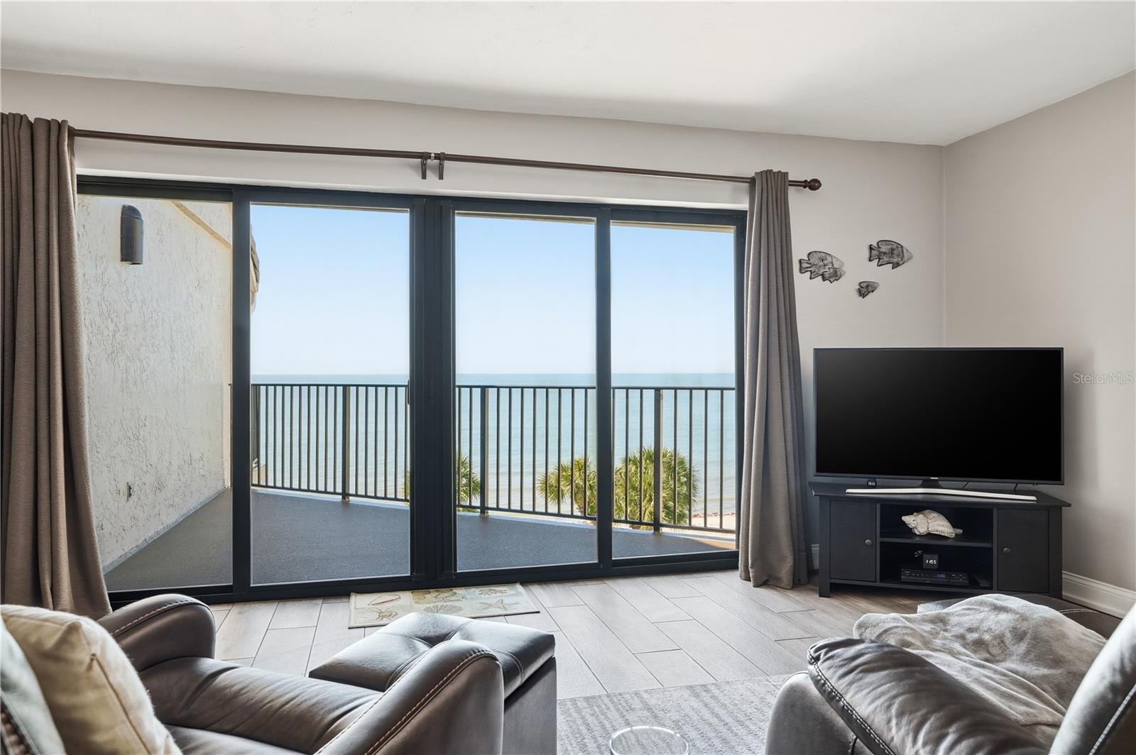 Image 4 of 39 For 16330 Gulf Boulevard 306